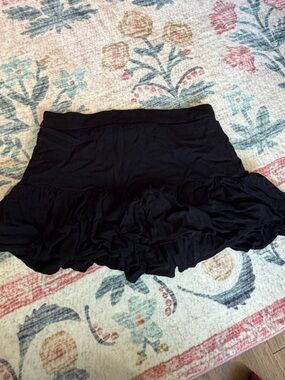 Black Skort